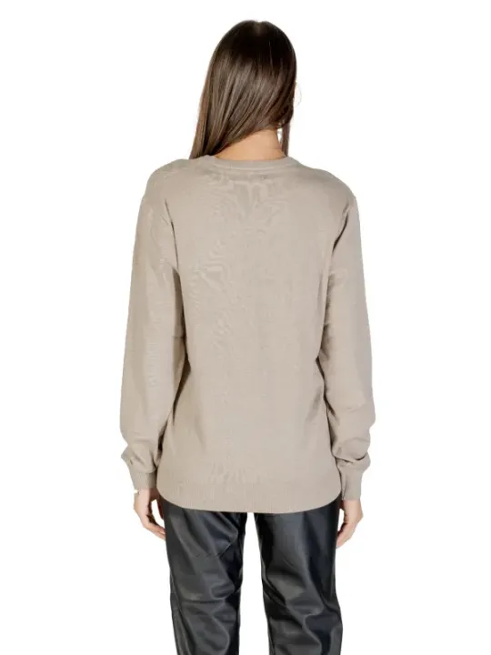 "Stilvoller Guess Damenpullover - Eleganz für jeden Tag"