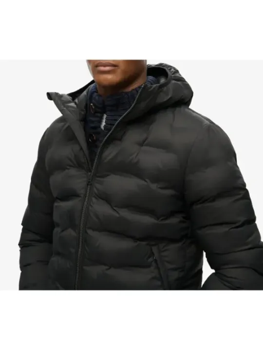 "Superdry Herrenjacke 490499 - Stil & Funktion vereint"
