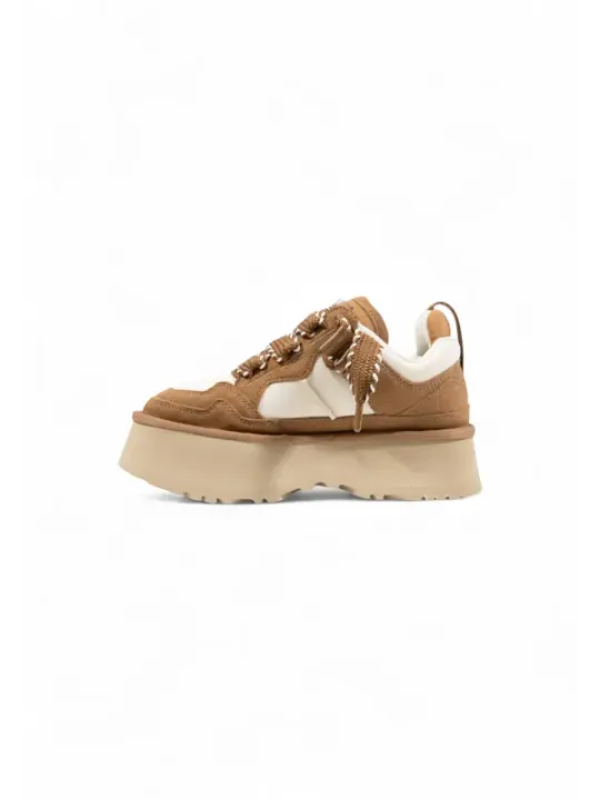 "Stylische Ugg Damen Schnürschuhe 490407 - Komfort & Eleganz"