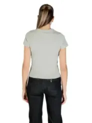 "Stylisches Guess Damen T-Shirt – Modische Eleganz pur"