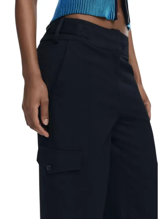 Desigual Damenhose 490068 – Stilvoll & Bequem