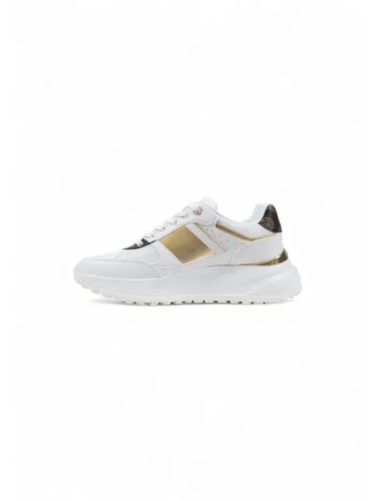 Guess Sneakers Donna – Stilvolle Damenschuhe 490359