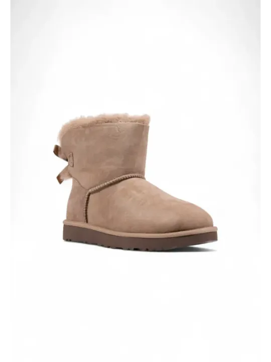 Ugg Damenstiefel 490354 – Stilvoll & bequem für jeden Tag