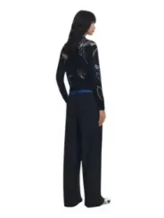 "Desigual Damenhose 490067 – Stilvoll & einzigartig"