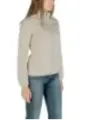 "Stylische Ea7 Giubbotto Damenjacke – Komfort & Eleganz"