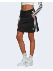 Adidas Rock, weißer Streifen, sportlich