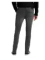Dunkle Jeans, lässiger Herrenlook