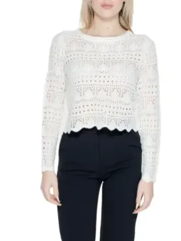 "Stilvoller Damenpullover von Jacqueline De Yong"