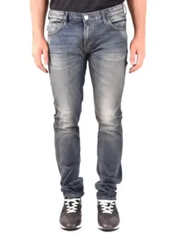 Armani Jeans Herrenjeans 491974 - Stilvoll & Komfortabel