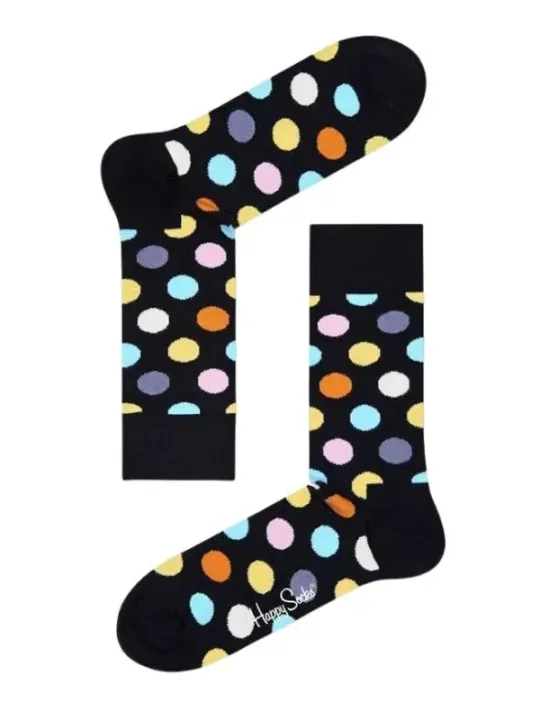 Bunte Punkte auf schwarzen Socken